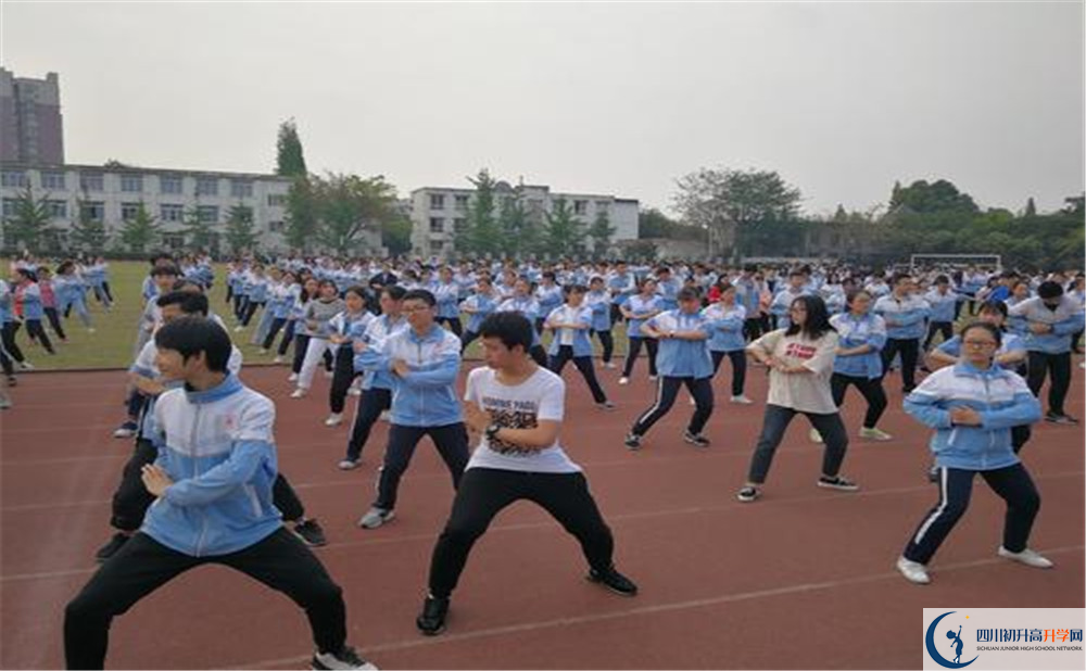 華潤高級中學(xué)的錄取分?jǐn)?shù)是多少？